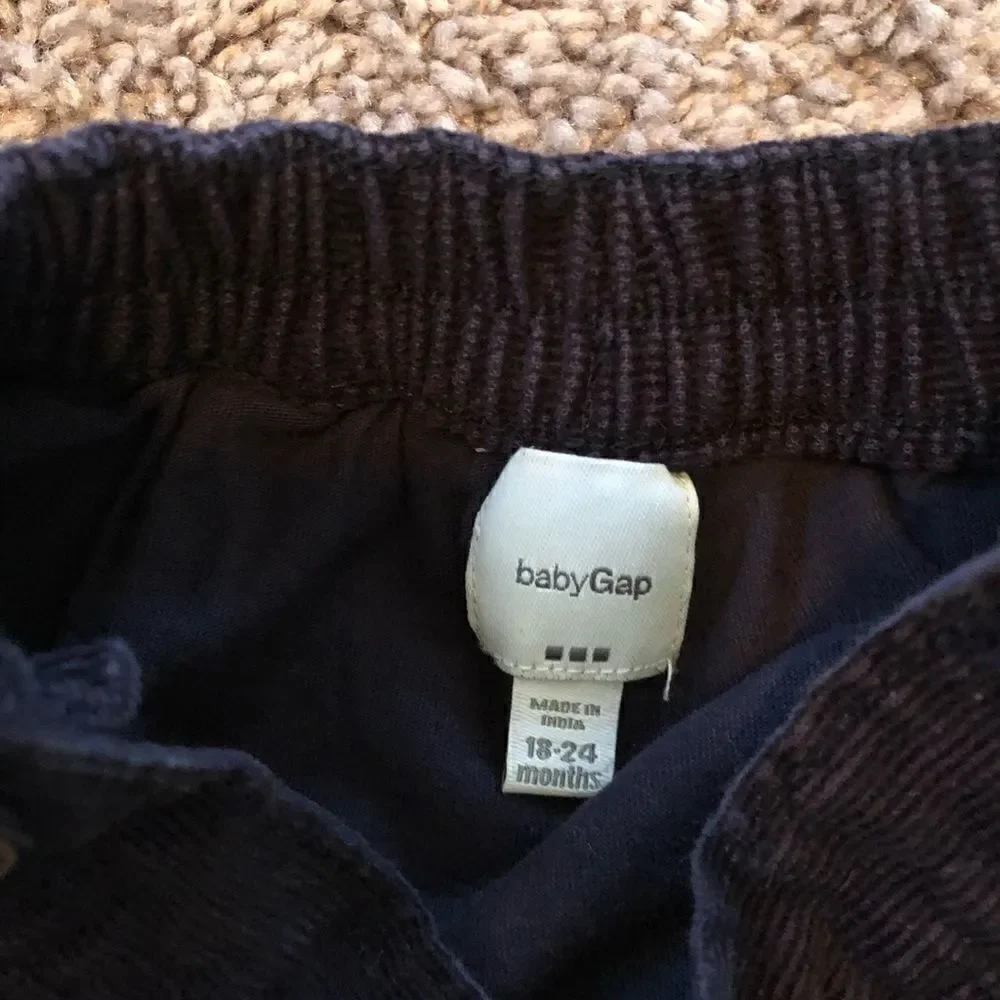 GAP corduroy skirt with built-in diaper cover EUC✨